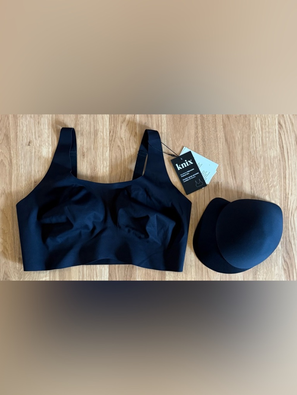 NEW Women’s Knix Adjustable Pullover Bra - Black - Wireless/Seamless - Size L++